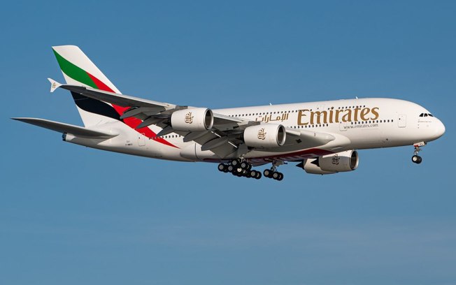 Leia mais sobre o artigo Emirates recebe nova aeronave Airbus A380