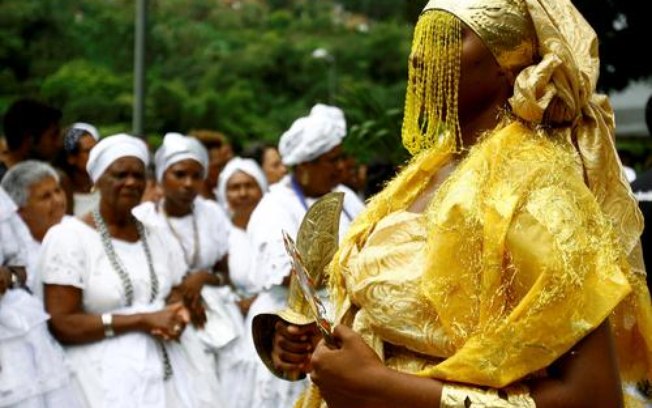 Leia mais sobre o artigo Dia de Mamãe Oxum: Orixá do amor e prosperidade