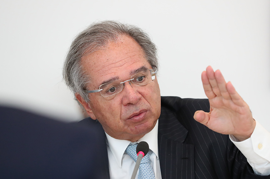 Leia mais sobre o artigo Comissão mista da covid-19 ouve Paulo Guedes na sexta