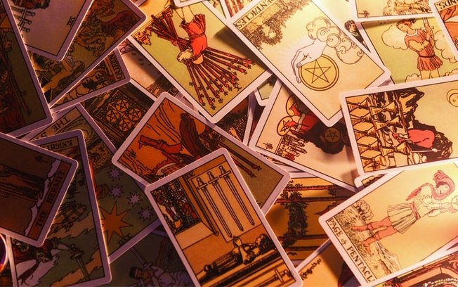 Leia mais sobre o artigo Tarot do amor: saiba qual arcano rege suas relações e sentimentos