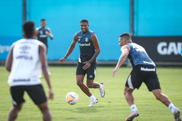 Leia mais sobre o artigo Grêmio encerra preparativos para enfrentar o Goiás