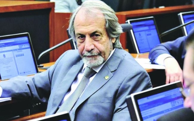 Leia mais sobre o artigo Ex-deputado Carlos Eduardo Cadoca morre após contrair Covid-19, no Recife