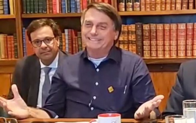 Leia mais sobre o artigo Bolsonaro vence Moro, Huck, Ciro e Haddad no 2° turno em 2022, diz pesquisa XP