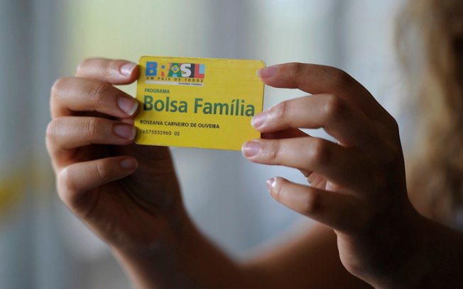 Leia mais sobre o artigo Governo estuda aumentar valor do Bolsa Família, mas fica longe de zerar fila