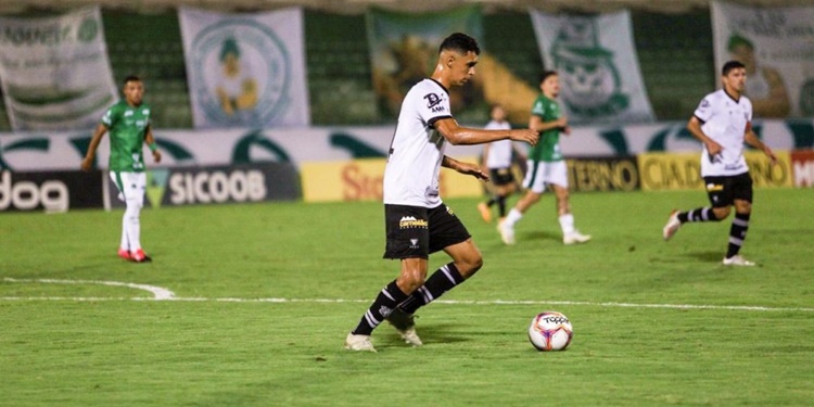 Leia mais sobre o artigo Figueirense empata com o Guarani e chega a 32 pontos