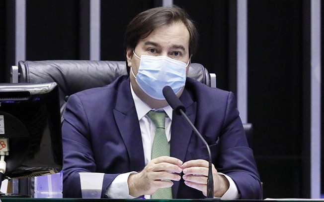 Leia mais sobre o artigo Rodrigo Maia diz que deve definir candidato de seu bloco até quarta-feira