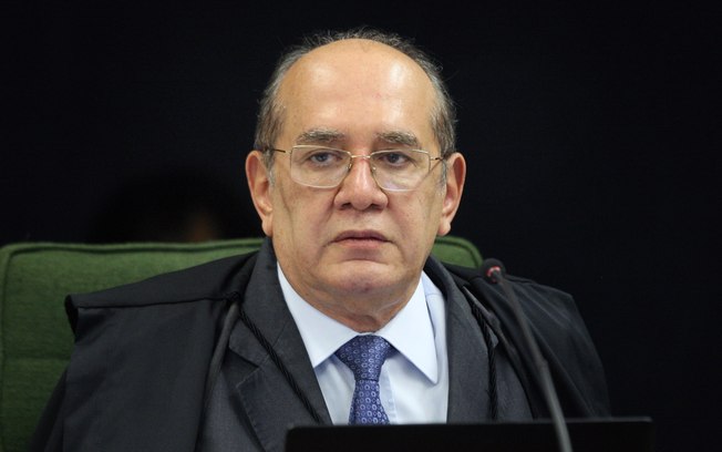 Leia mais sobre o artigo Ministro Gilmar Mendes explica trabalho durante o recesso: “urgências da Covid”