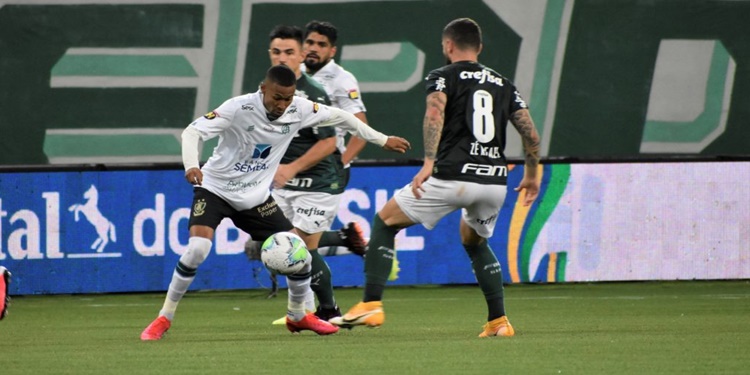 Leia mais sobre o artigo América resiste ao Palmeiras e empata na primeira metade da semifinal