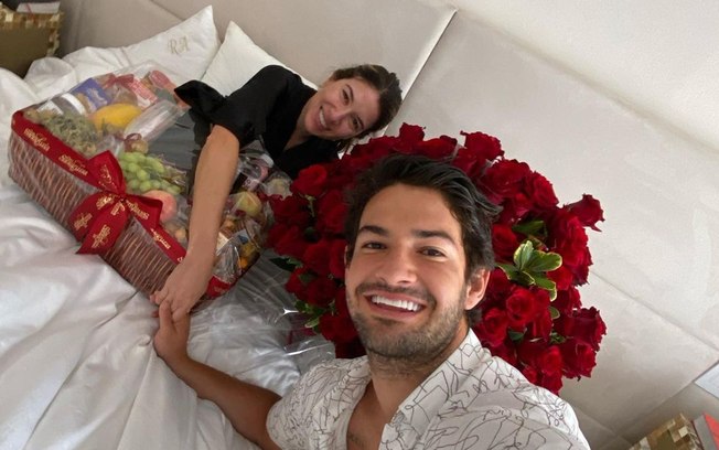 Leia mais sobre o artigo Alexandre Pato faz surpresa de aniversário para Rebeca Abravanel