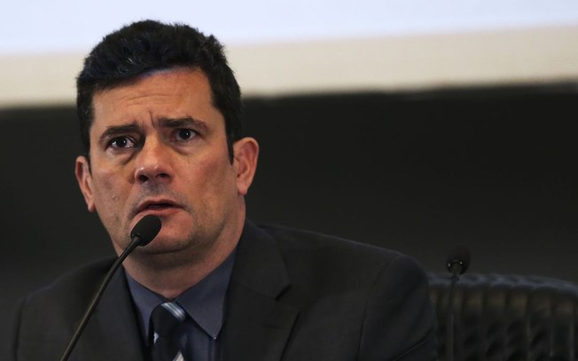 Leia mais sobre o artigo André Mendonça e Moro trocam farpas após crítica de ex-ministro a Bolsonaro