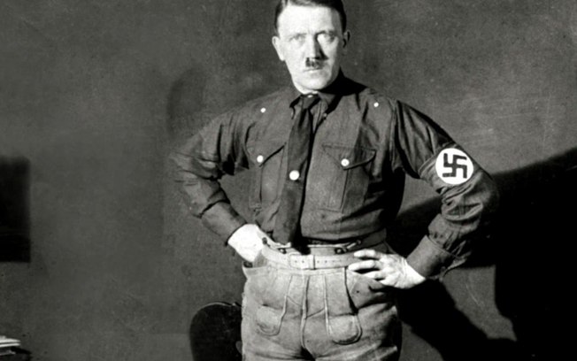 Leia mais sobre o artigo “Adolf Hitler casual”: moletom é retirado do mercado após reclamações