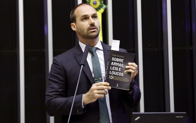 Leia mais sobre o artigo Curso de Eduardo Bolsonaro vai ensinar como ser um ‘bolsonarista qualificado’