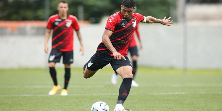 Leia mais sobre o artigo Athletico se prepara para enfrentar o Flamengo na semifinal do Brasileirão Sub-20