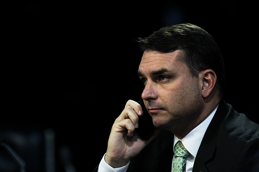 Leia mais sobre o artigo Conselho de Ética recebe representação contra Flávio Bolsonaro