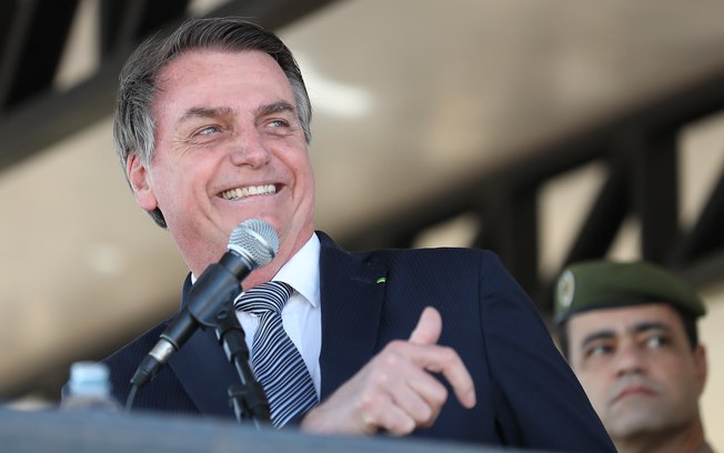 Leia mais sobre o artigo “Brasil está bem, está uma maravilha”, ironiza Bolsonaro após polêmica