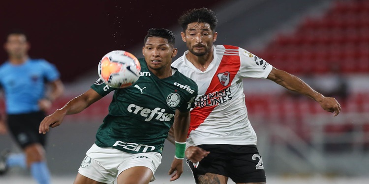 Leia mais sobre o artigo Palmeiras derrota River Plate fora de casa e larga na frente por vaga na final