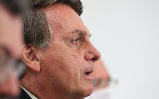 Leia mais sobre o artigo Bolsonaro diz que avião buscará vacinas na Índia em até três dias