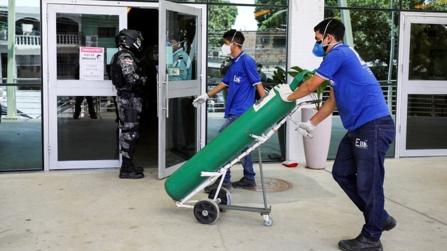 Leia mais sobre o artigo Manaus recebe carga com 70 mil metros cúbicos de oxigênio vindo de Belém