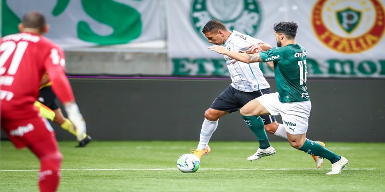 Leia mais sobre o artigo Fora de casa, Grêmio empata em 1 a 1 com o Palmeiras