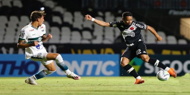 Leia mais sobre o artigo Com um jogador a menos Vasco é superado pelo Coritiba