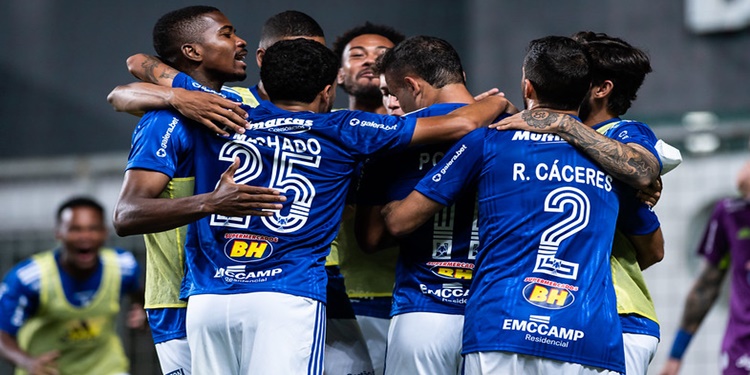 Leia mais sobre o artigo Em partida movimentada, Cruzeiro leva a melhor e vence do Operário