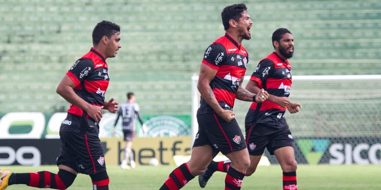 Leia mais sobre o artigo Vitória vence Guarani de 2 a 1 e conquista 42 pontos na competição