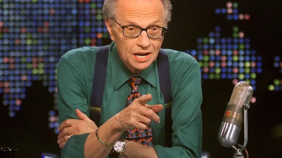 Leia mais sobre o artigo Morre Larry King, apresentador americano que lutava contra a Covid-19