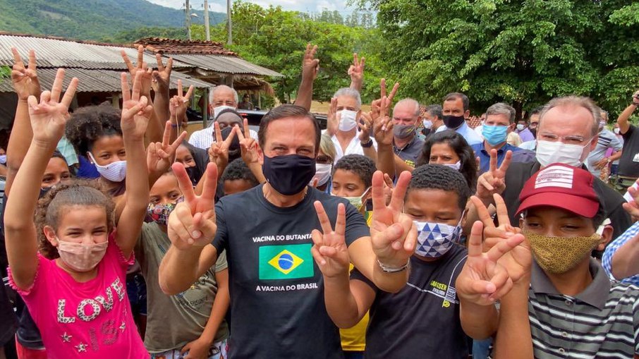 Leia mais sobre o artigo Doria acompanha vacinação de quilombolas em cidade que Bolsonaro viveu