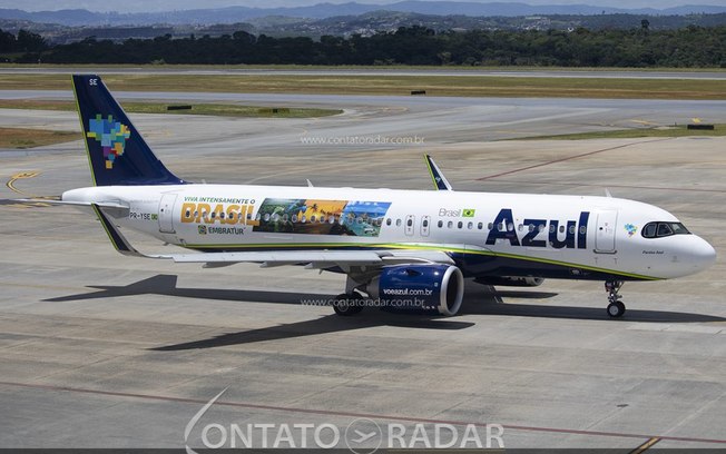 Leia mais sobre o artigo Para promover o turismo no Brasil, Azul adesiva Airbus A320neo