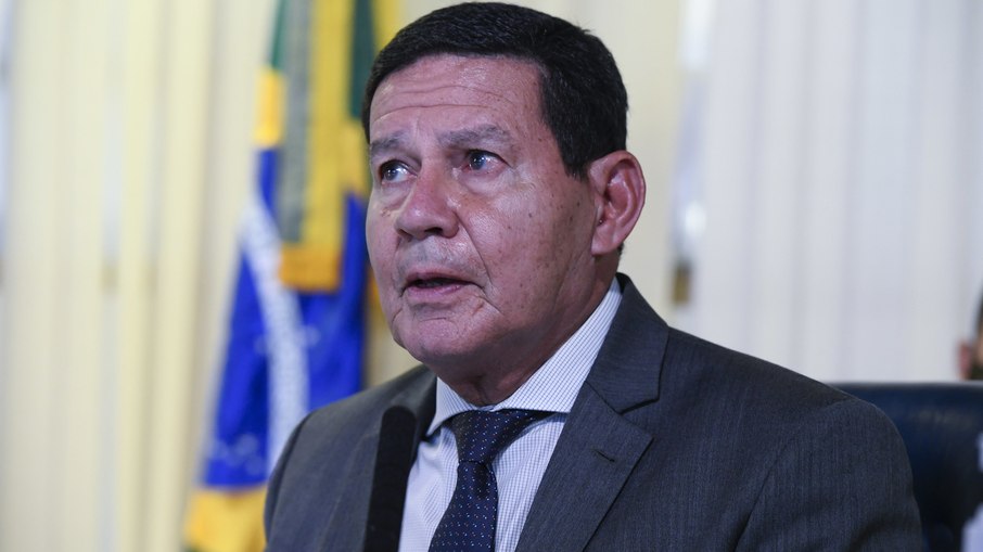 Leia mais sobre o artigo Mourão sinaliza reforma ministerial com troca no Itamaraty