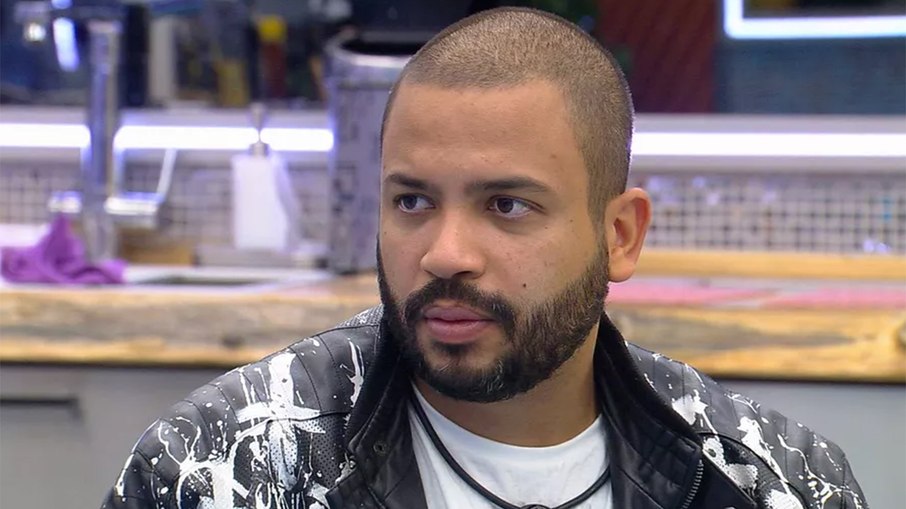 Leia mais sobre o artigo Projota se arrepende de entrar no BBB 21: “Queria estar em casa”