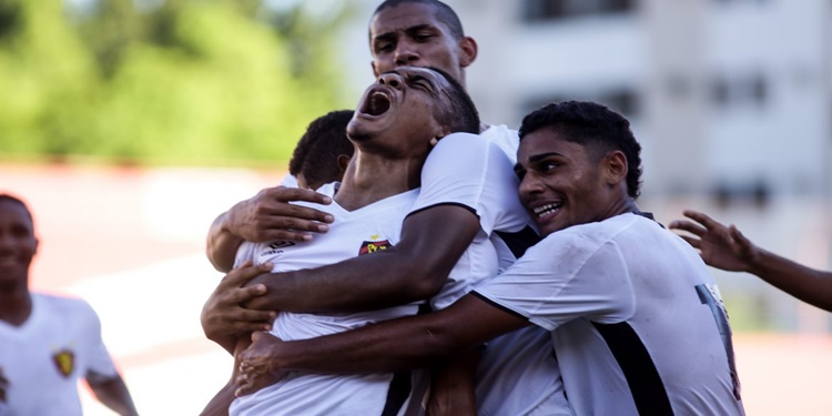 Leia mais sobre o artigo Sport vence Náutico e sai na frente na luta pelo título do Pernambucano Sub-17