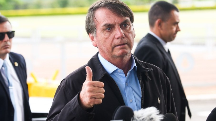 Leia mais sobre o artigo Preço dos combustíveis: Bolsonaro diz que não tem influência sobre a Petrobras