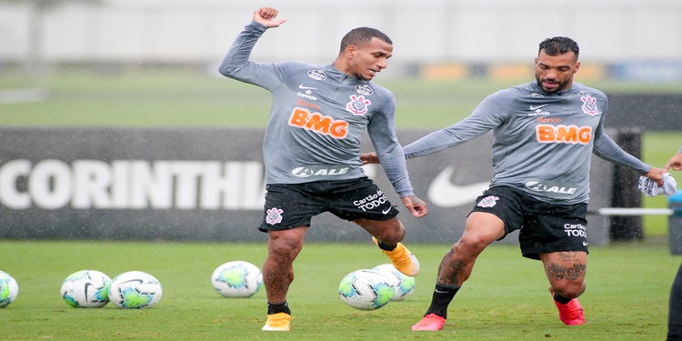 Leia mais sobre o artigo Direto do CT: Timão faz treino tático de olho no Athletico