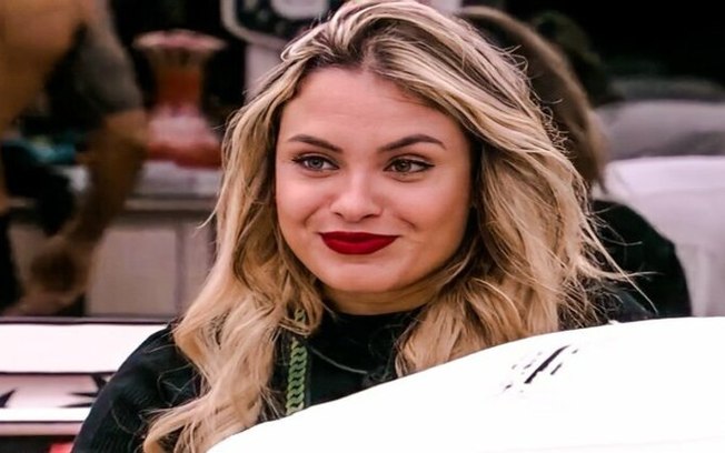 Leia mais sobre o artigo Descobrimos o batom vermelho de Sarah no BBB21