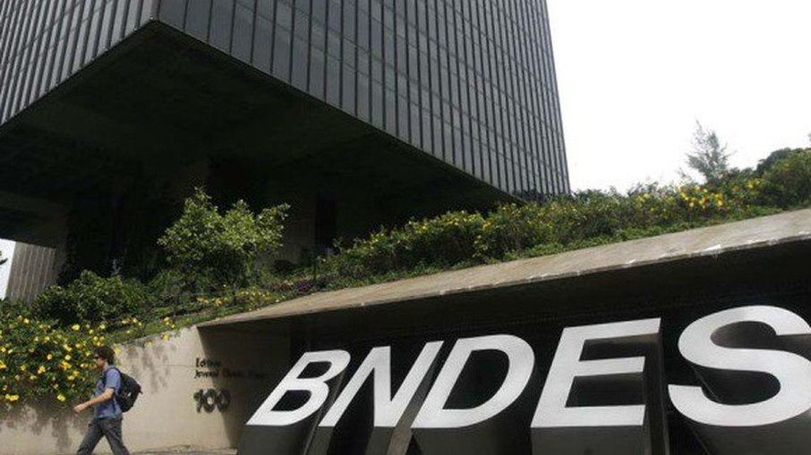 Leia mais sobre o artigo BNDES: dez linhas de investimentos  já estão esgotados e foram suspensas