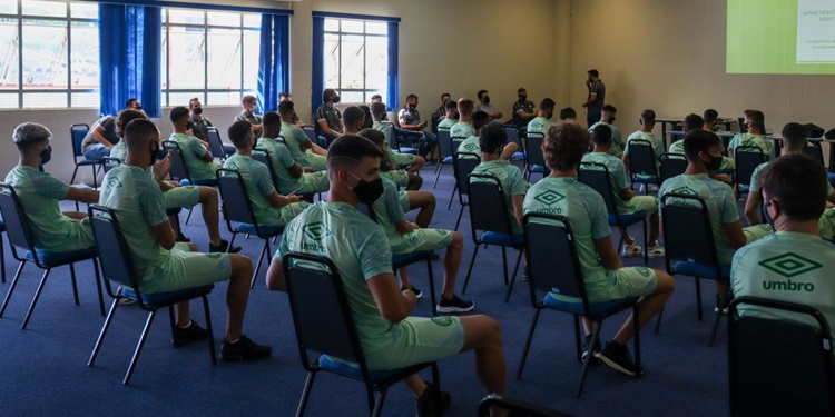 Leia mais sobre o artigo Sub-17 da Chapecoense se reapresenta para dar início às atividades da temporada 2021