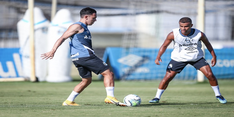 Leia mais sobre o artigo Grêmio treina com foco no duelo contra o São Paulo