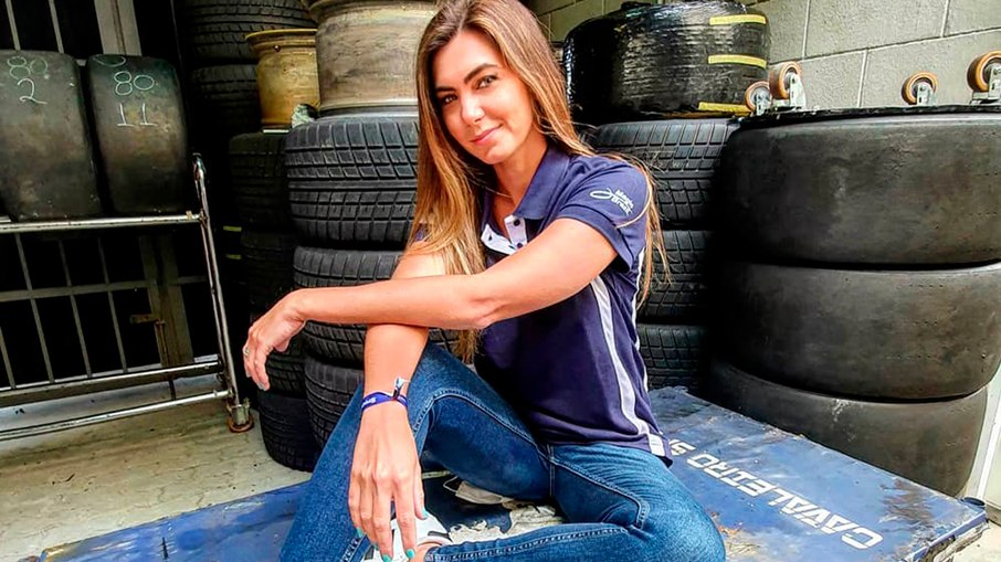 Leia mais sobre o artigo Letícia Datena fala sobre machismo no automobilismo: “Levei cantada de chefe”