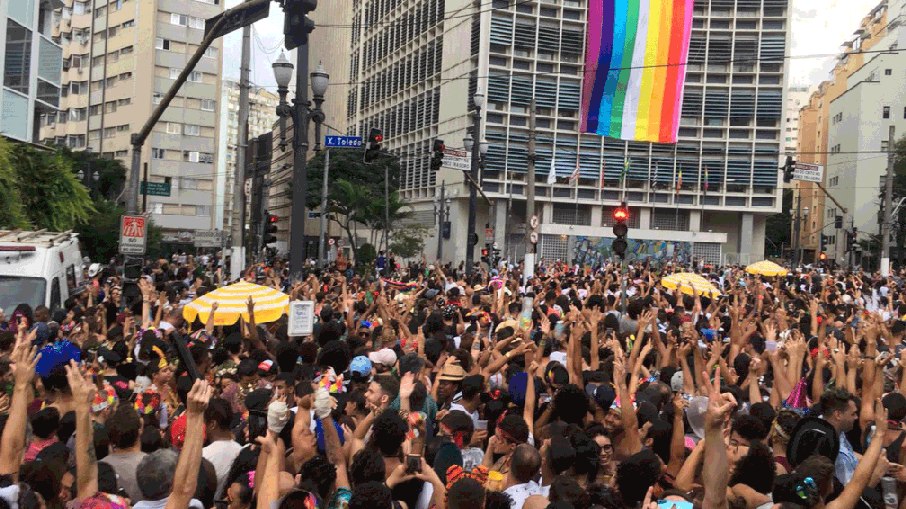 Leia mais sobre o artigo Saiba o que abre e fecha durante os dias sem carnaval nas grandes capitais