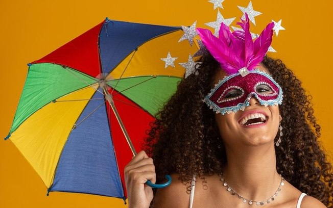 Leia mais sobre o artigo Dicas para curtir o Carnaval no conforto de sua casa