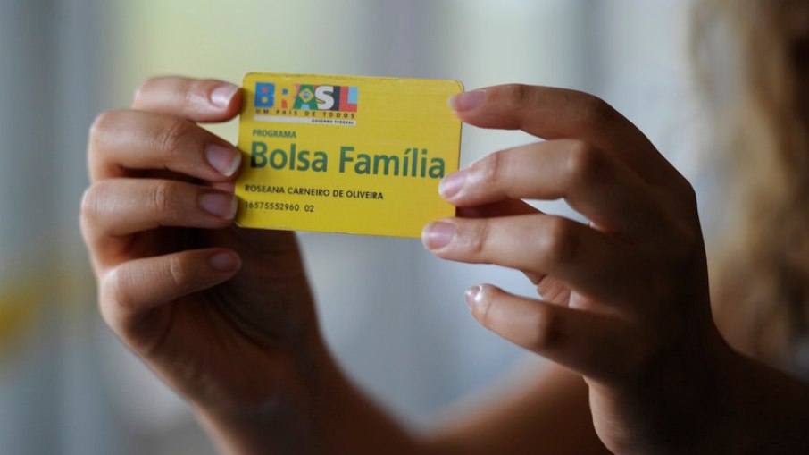 Leia mais sobre o artigo Bolsa família será pago hoje para 1,9 milhão de pessoas