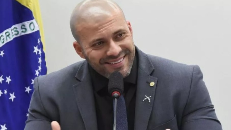 Leia mais sobre o artigo Quem é Daniel Silveira: Veja 4 polêmicas envolvendo o deputado preso nessa terça