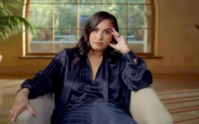 Leia mais sobre o artigo Demi Lovato admite que ficou com “danos cerebrais” após overdose