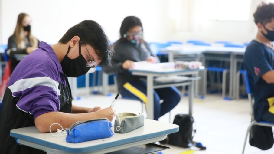 Leia mais sobre o artigo Prefeitura de SP vai contratar 5 mil mães para fiscalizar alunos em escolas