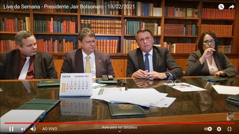 Leia mais sobre o artigo Bolsonaro culpa Petrobrás por preços e promete zerar imposto federal no diesel