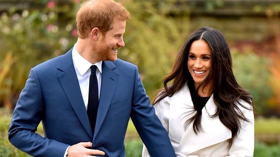 Leia mais sobre o artigo Harry e Meghan Markle renunciam aos títulos da família real britânica