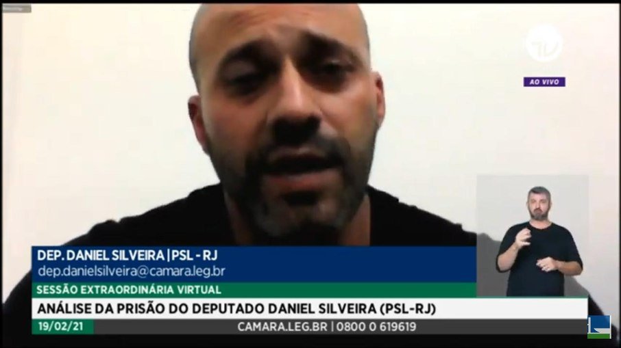 Leia mais sobre o artigo Com 364 votos favoráveis, Câmara decide manter Daniel Silveira preso