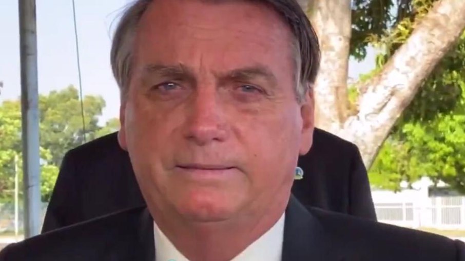 Leia mais sobre o artigo Após Petrobras, Bolsonaro pressiona para baratear conta de luz; entenda