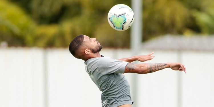 Leia mais sobre o artigo Com atletas da base, Corinthians faz treino coletivo em reapresentação